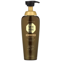 Оздоравливающий шампунь от выпадения Daeng Gi Meo Ri Hair Loss Care Shampoo For Sensitive Scalp - фото